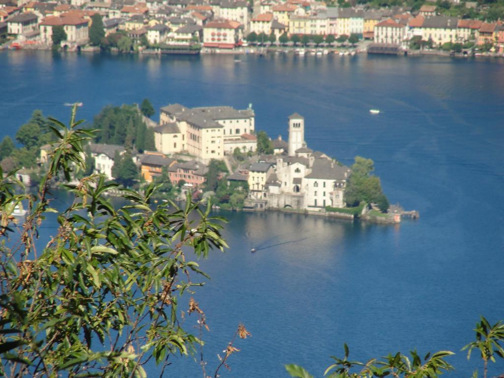 Emy Lake Orta Пелла Экстерьер фото